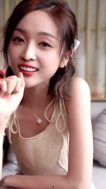 吴宣仪爆料恋爱视频播放,甜蜜瞬间引网友热议  第3张