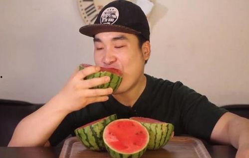 即墨网红吃瓜事件真相视频,真相视频曝光背后的惊人内幕  第3张 即墨网红吃瓜事件真相视频,真相视频曝光背后的惊人内幕  第3张